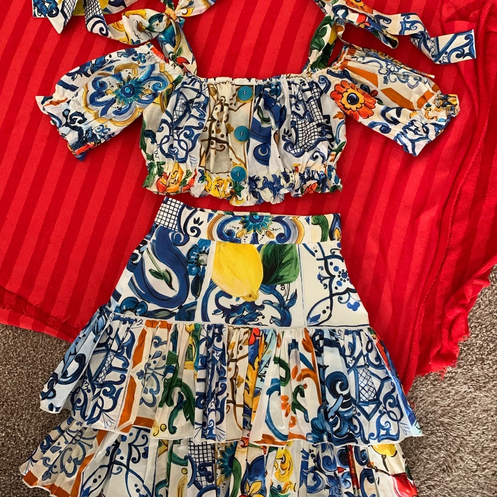 Beautiful 2 piece Dolce & Gabbana set